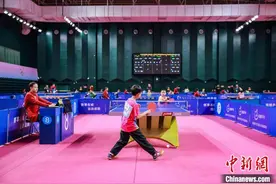 首届国乒成都基地少儿乒乓球公开赛开赛图片
