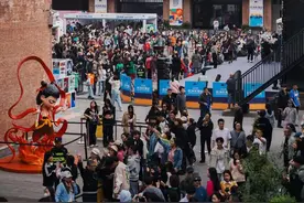 “欧洲风情街”火热开街！2025成都·欧洲文化季在东郊记忆开幕图片