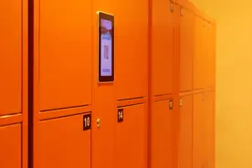 使用寄存柜当心押金被截留：“退款成功”竟是假消息，想讨回得靠“投诉”图片