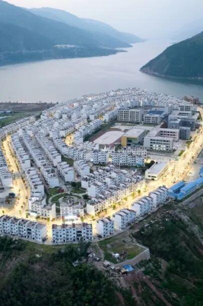 【冬季暖阳 凉山不凉】艺术 美食 年味一站式打卡～玩足三个月