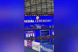 🏆中国队夺男子4x200米自由泳接力冠军！潘展乐本届已夺3金🥇图片