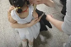 试管独生女与陌生女童撞脸，女子要求亲子鉴定图片