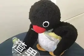 渣男！骗女友100多万后说自己死了？被抓时躲在新女友衣柜图片