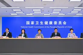 大学生村医也有事业编，卫健委发布会谈村医人才留用之策图片