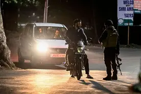 印度称印巴四度交火，印军演练远程打击图片