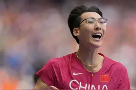 “眼镜哥”徐卓一结束奥运首秀，母校老师透露他如何走上跨栏之路图片