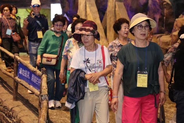 威海华夏城获韩国游客连连称赞