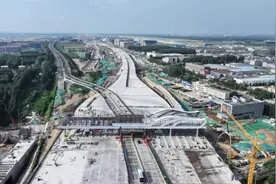 直连济南机场航站楼，这个高架桥实现全线贯通图片