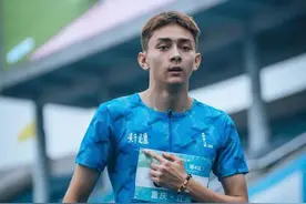 冲上热搜！20天内，两破全国纪录！他才17岁图片