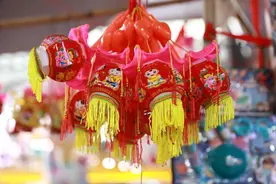 东莞企石：外婆“送中秋” 传统习俗承载浓浓亲情图片