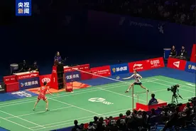 高昉洁0-2不敌安洗莹 获中国羽毛球大师赛女单亚军图片