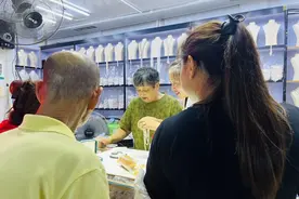 诸暨珍珠产业逆势爆火：价格翻倍上涨，珠商囤货忙图片