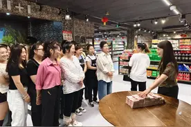 对话把黄金期货赚到的近千万分给员工的老板：非首次分享财富，愿望是给大家分一个亿图片