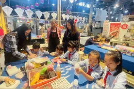 多地中小学探索实施春秋假，“把假休好”还有哪些待解难题？图片