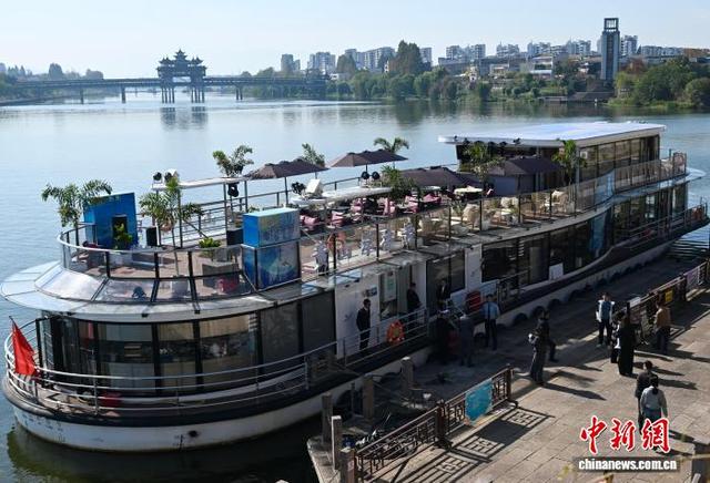 海外华文媒体走读新安江畔 沉浸式体验山水生态