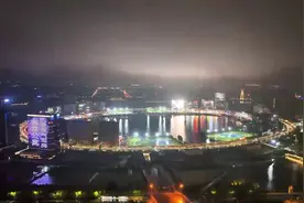 夜幕笼罩，看龙湖金融岛有多美图片