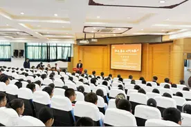 西城区启动“红色基因•时代传承”流动的爱国主义教育基地巡展巡讲活动图片