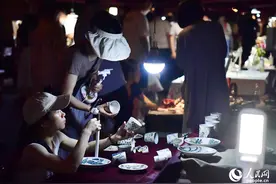 活力江西｜景德镇：创意集市人气旺 夜游瓷都活力满图片