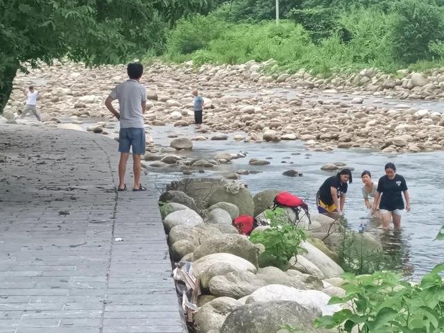 景区救了大家的命！10分钟，撤离400余人！