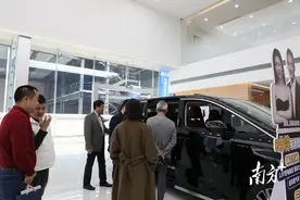 东莞东坑首个汽车产业园开业，置换补贴高达6.5万元图片