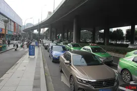 红星观察｜差异化收费，能解决“医院停车难”吗？图片