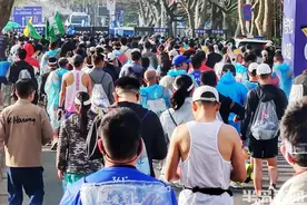 青马大军抵达“战场”，浩浩荡荡！图片