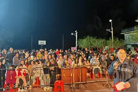 迎新春除夕夜，云浮郁南县桂圩镇螺村举办2025年春节联欢晚会图片