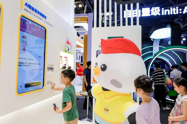 中国乳企，用AI对冲周期