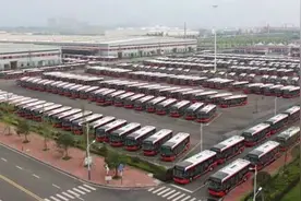 新能源公交车走向全国 成都新津造“百变车型”渐成城市风景线图片
