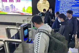 上海站东北出站口启用！与地铁3、4号线换乘“免安检”，三大火车站均实现单向免安检图片