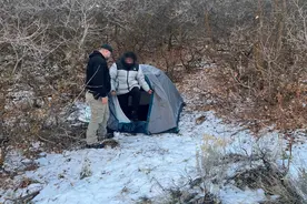 中国青少年在国外遭遇跨境“虚拟绑架”，专家拆解骗术图片