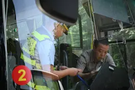 重庆交通执法部门启动专项执法行动图片