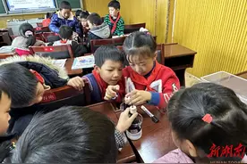 石门磨市镇完全小学：网络共研 新课标赋能精彩课堂图片