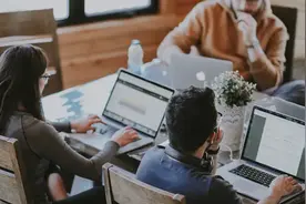 不分行业规模：三个Deepseek企业高效提示词解决企业市场、人力、财务等核心需求图片