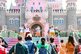 天津方特：水陆双园​同开 熊粉见面会等精彩活动为孩子带来欢乐游玩体验图片