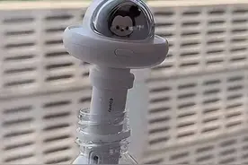 高铁变秀场  “利用焦虑”带货手段又双叒升级？ | 文化观察图片