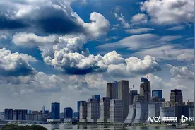 美联储大降息后，股市翻红了！国内楼市将迎哪些利好？图片