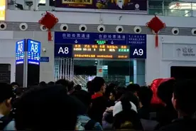 夜间高铁开行！多地火车站候车室开启通宵服务图片