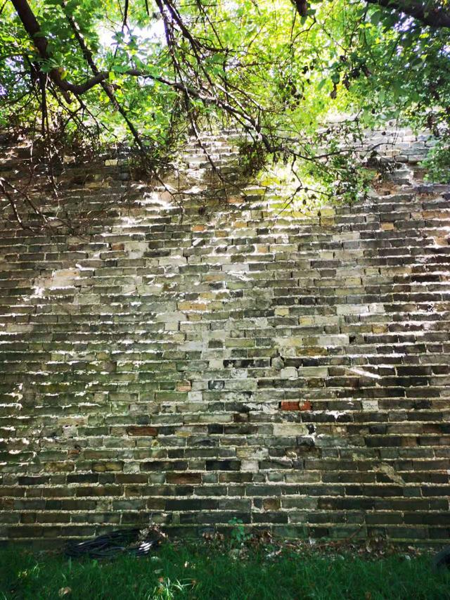 登台城