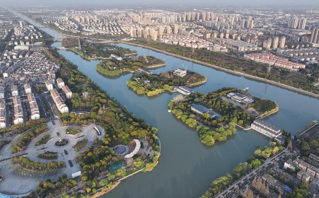 奔腾向前的大江大河