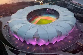 潮评丨开幕式改“实物烟花”为“数字烟花”，科技与艺术碰撞出精彩图片