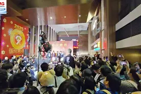 支持《哪吒2》，黄百鸣、周星驰、苑琼丹……都来了！图片