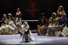 王晓鹰执导英国新生代剧作家露西·柯克伍德代表作《苍穹》中文版首演图片