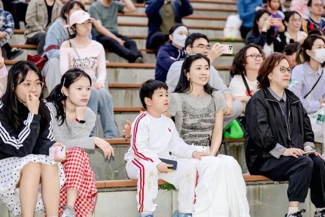 掌声不断，舞不停！今天呼和浩特在北京圈粉无数！