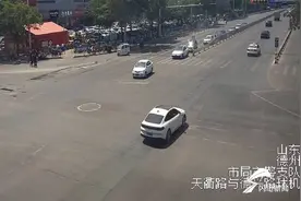 ​德州：一岁男孩高烧抽搐 交警紧急开道护送图片