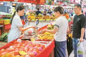 入夏后水果大量上市价格猛降 季节性跌价或持续至8月图片