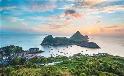福建宁德福鼎嵛山岛：海上芳草碧连天
