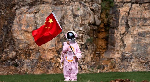 十一首天到访近3000人！顽酷星球・呼啸谷成为假期打卡新宠