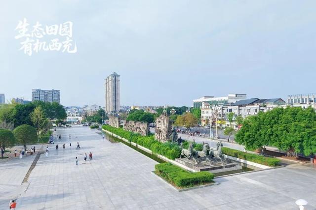 纪信广场+莲花湖公园，藏在你身边的“城市慢生活”图鉴！
