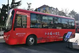 烟台公交都市创建让市民出行乐享其“乘”图片